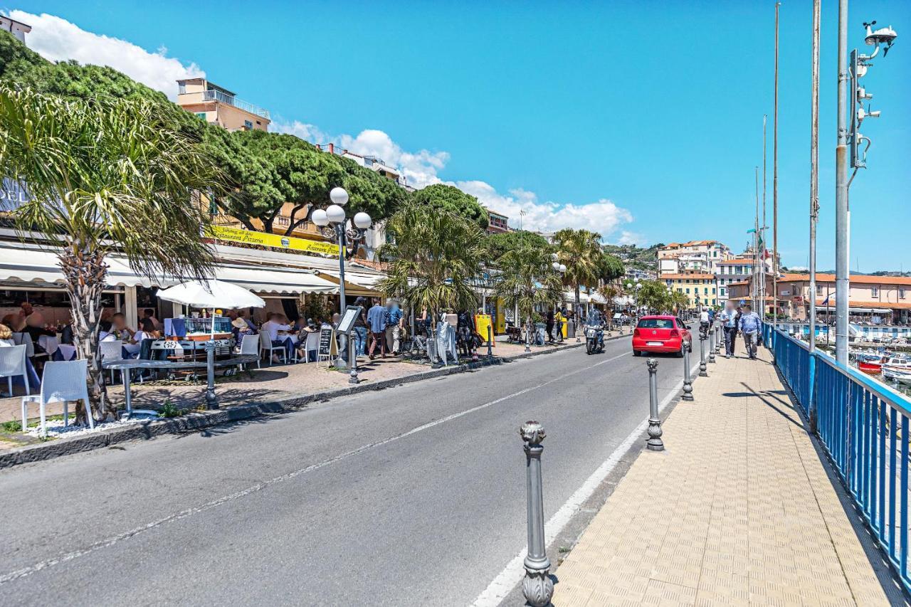 Gaudio Flat Near Ariston Theater By Wonderful Italy Appartement San Remo Buitenkant foto